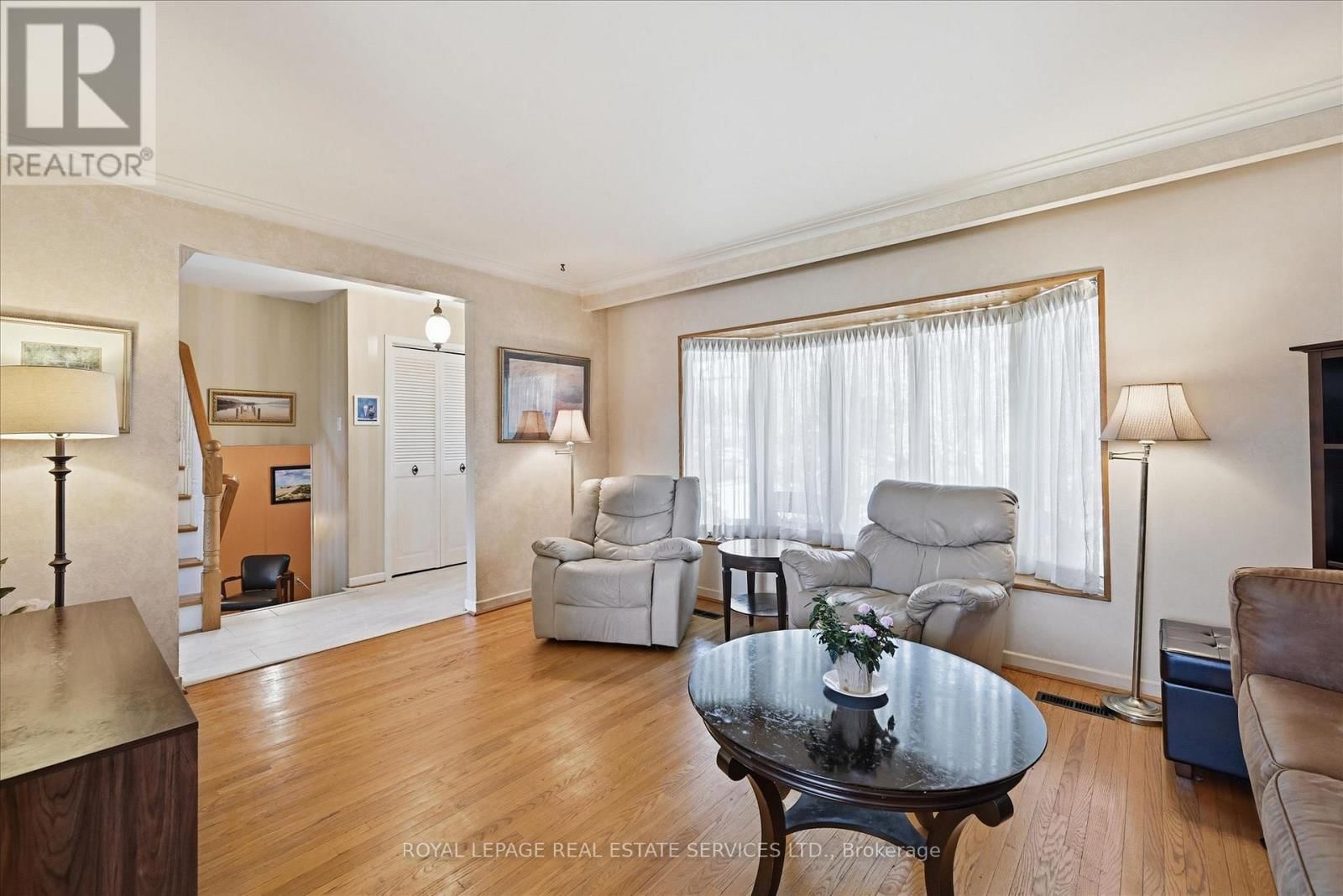 2142 HIXON STREET Image 5