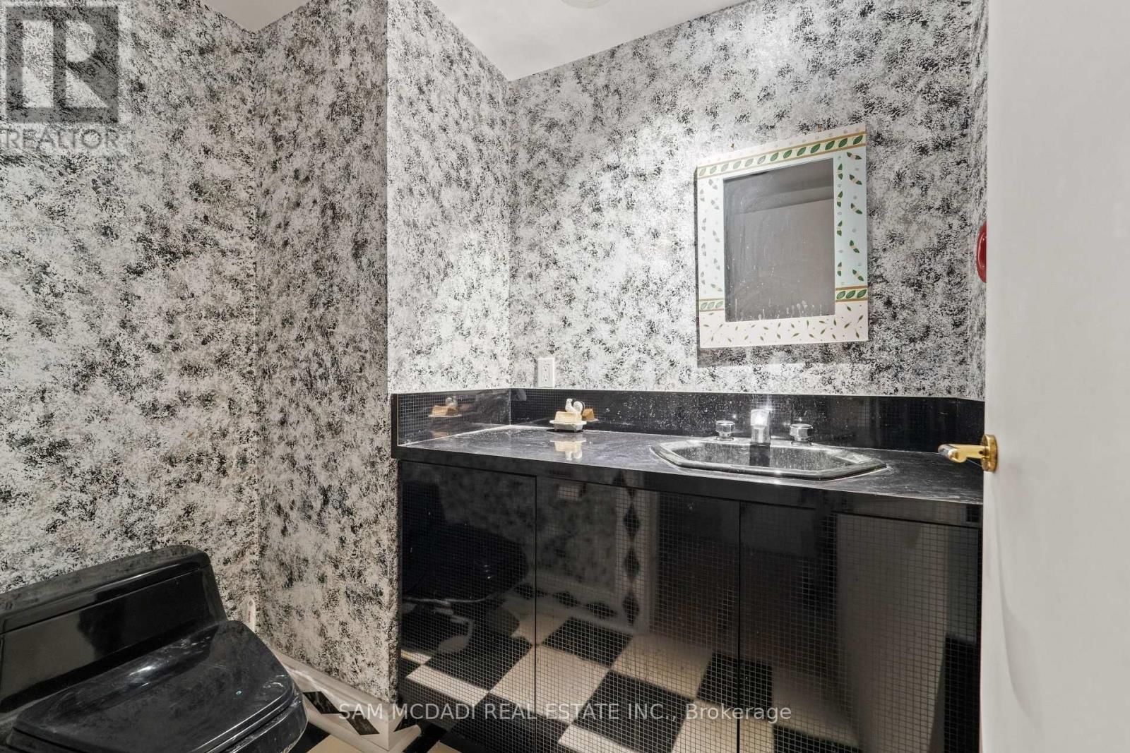 9 FLAHERTY LANE Image 20