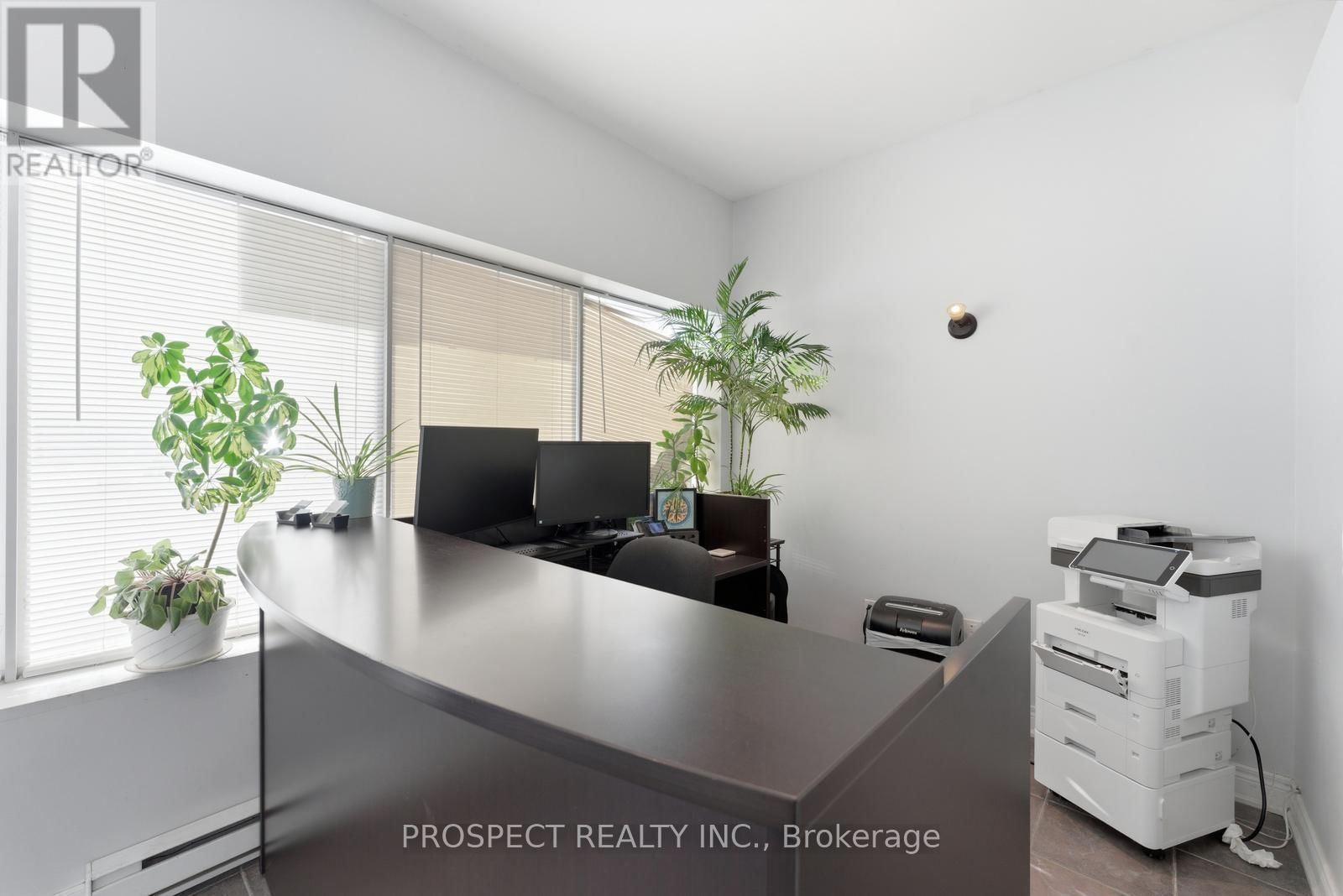 2 - 365 HEALEY ROAD Image 5