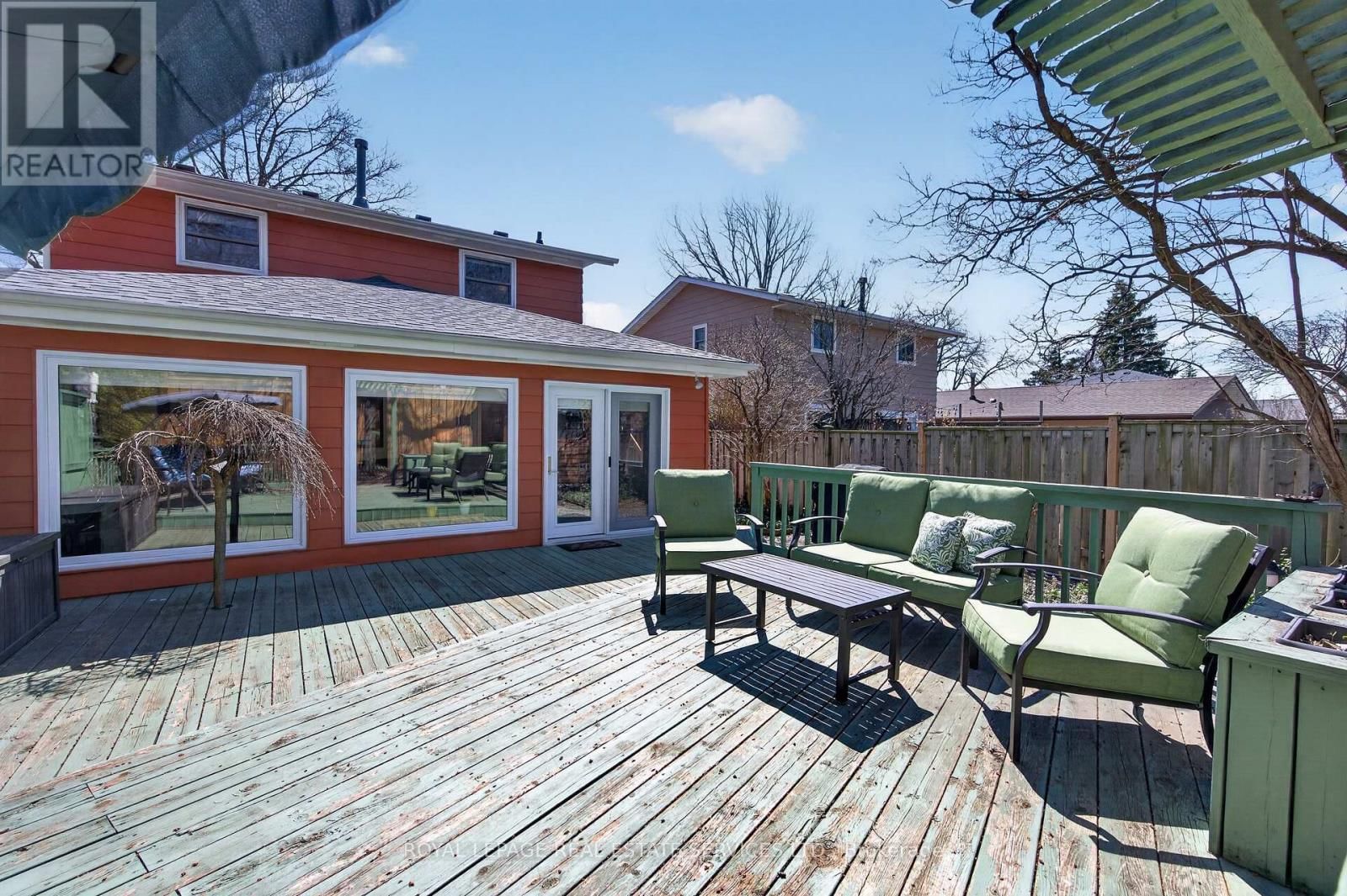 141 OAKDALE DRIVE Image 37