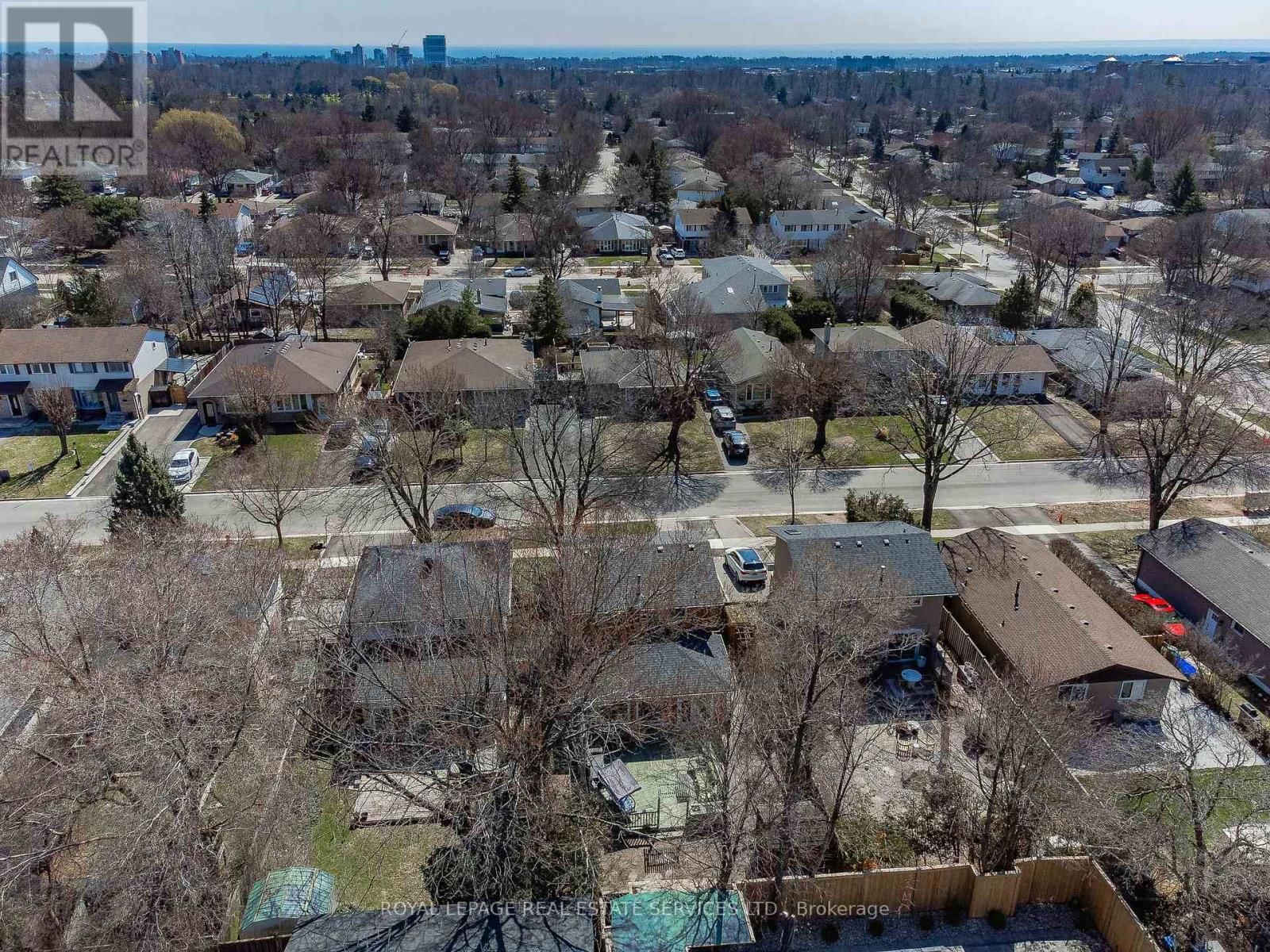 141 OAKDALE DRIVE Image 46