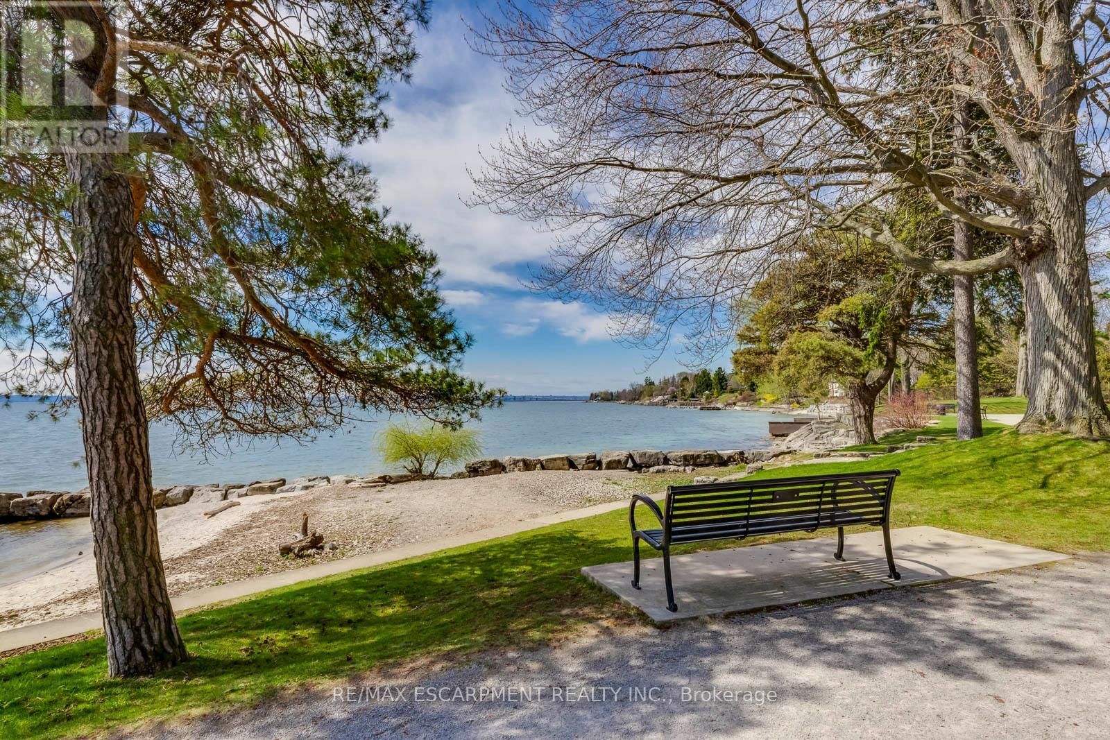 4306 LAKESHORE ROAD Image 43