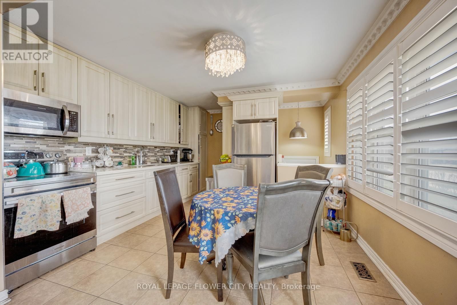 20 N ALARTON STREET Image 8