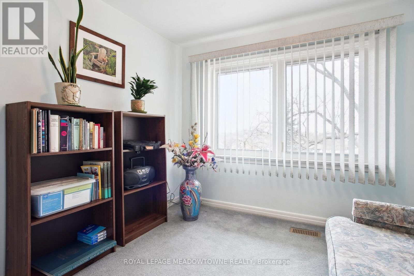 123 VISTA DRIVE WEST Image 15