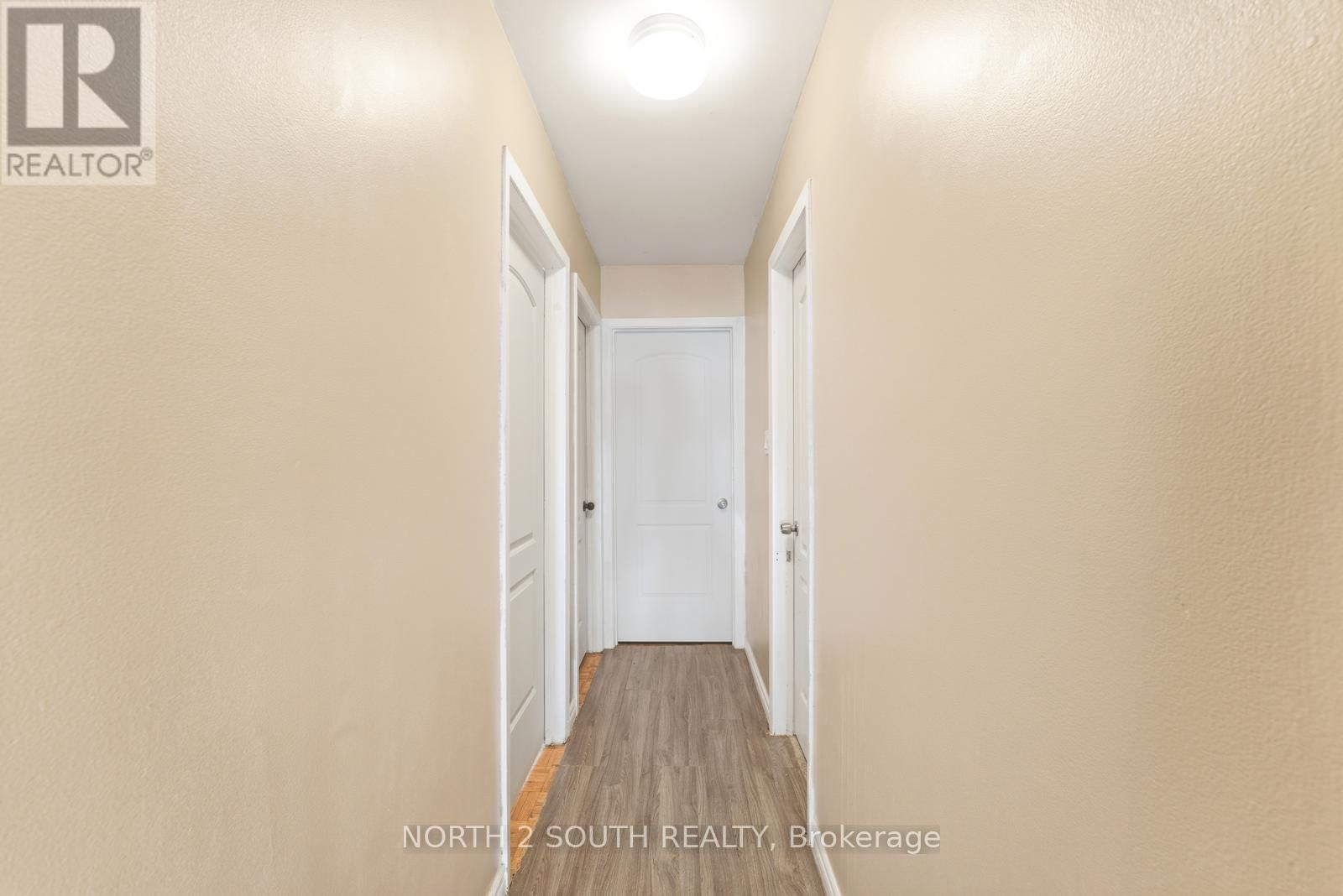 7739 PRIORY CRESCENT Image 21