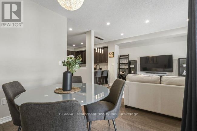 4128 PALERMO COMMON Image 18