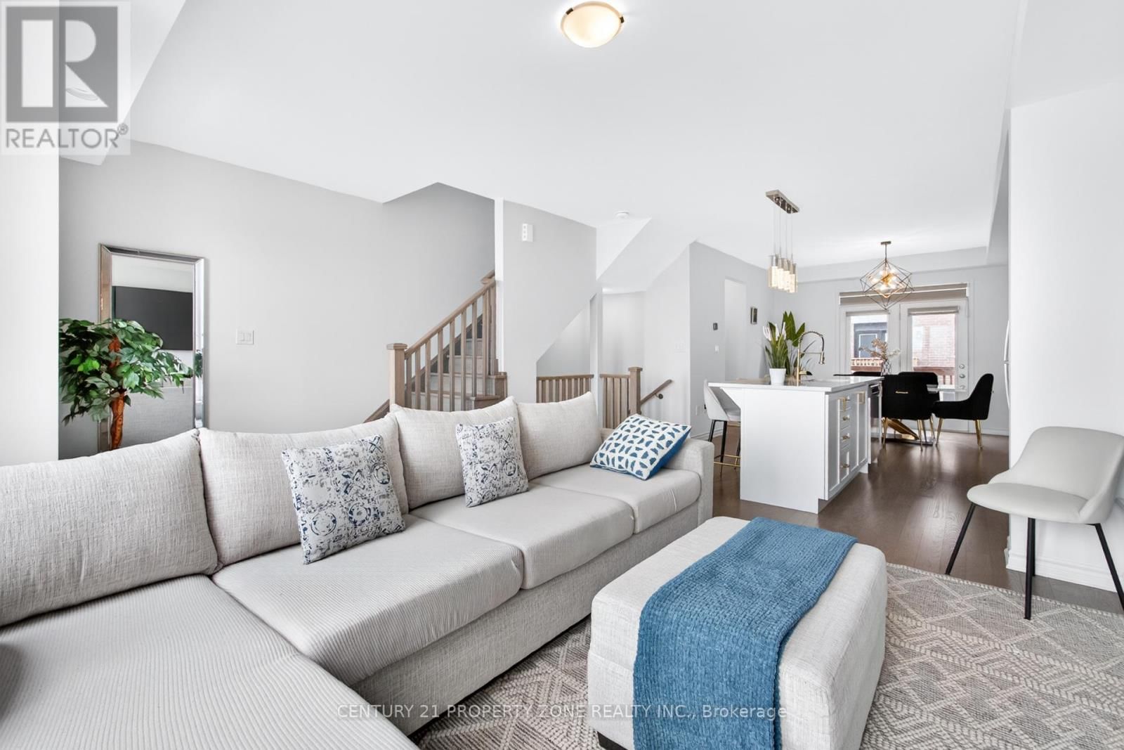 5186 VIOLA DESMOND DRIVE Image 16