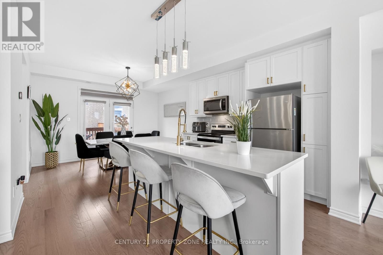 5186 VIOLA DESMOND DRIVE Image 18