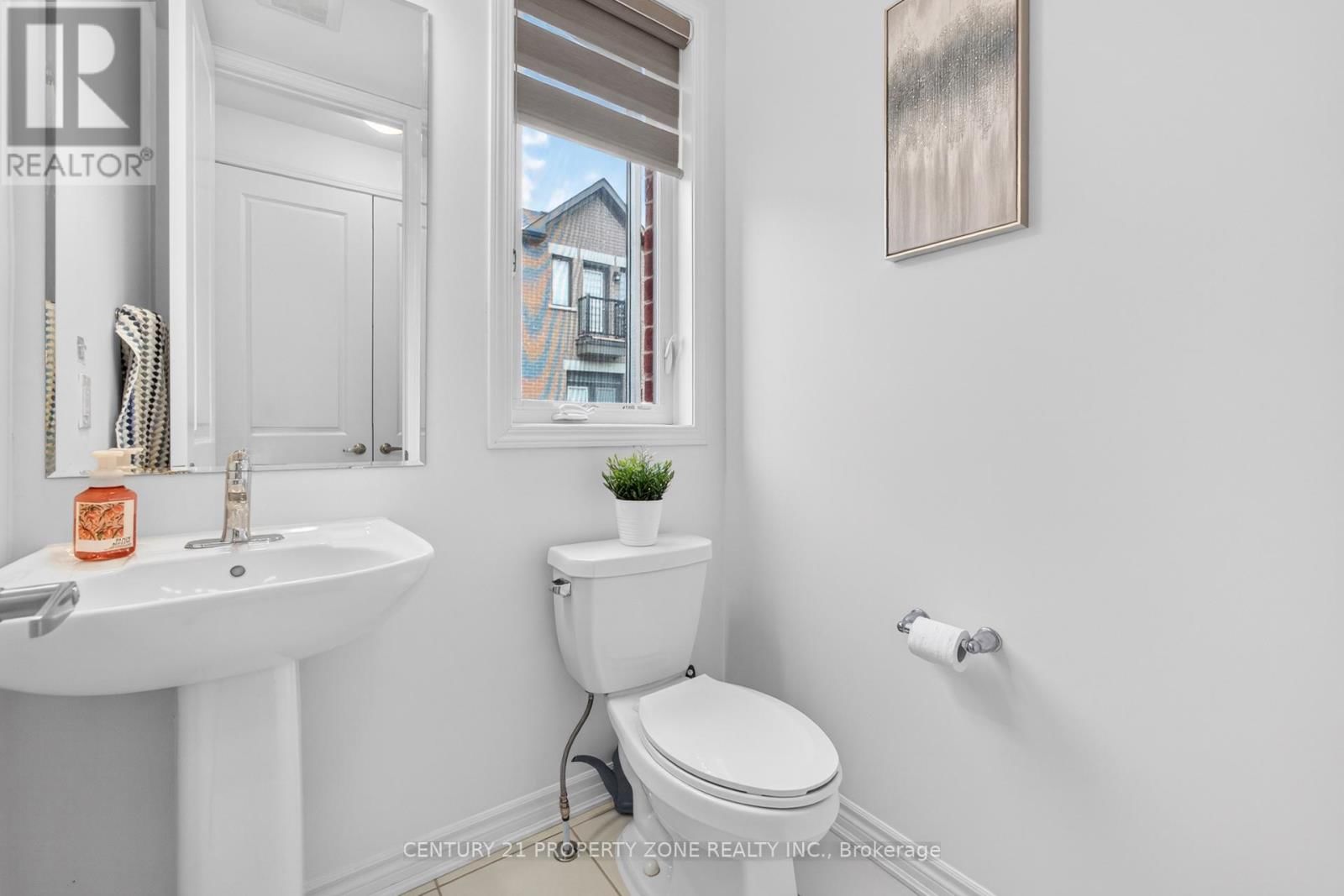 5186 VIOLA DESMOND DRIVE Image 28