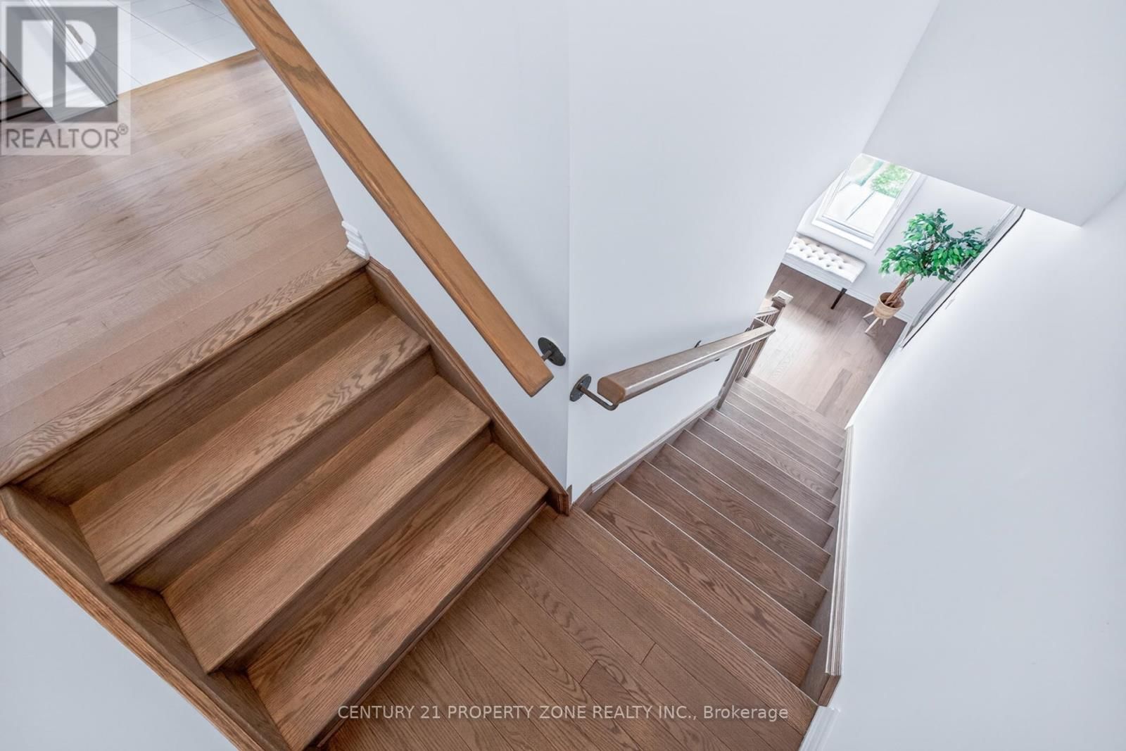 5186 VIOLA DESMOND DRIVE Image 30