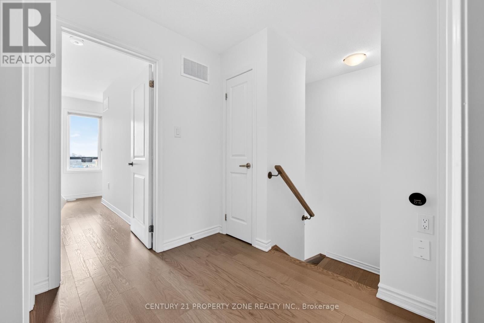 5186 VIOLA DESMOND DRIVE Image 31