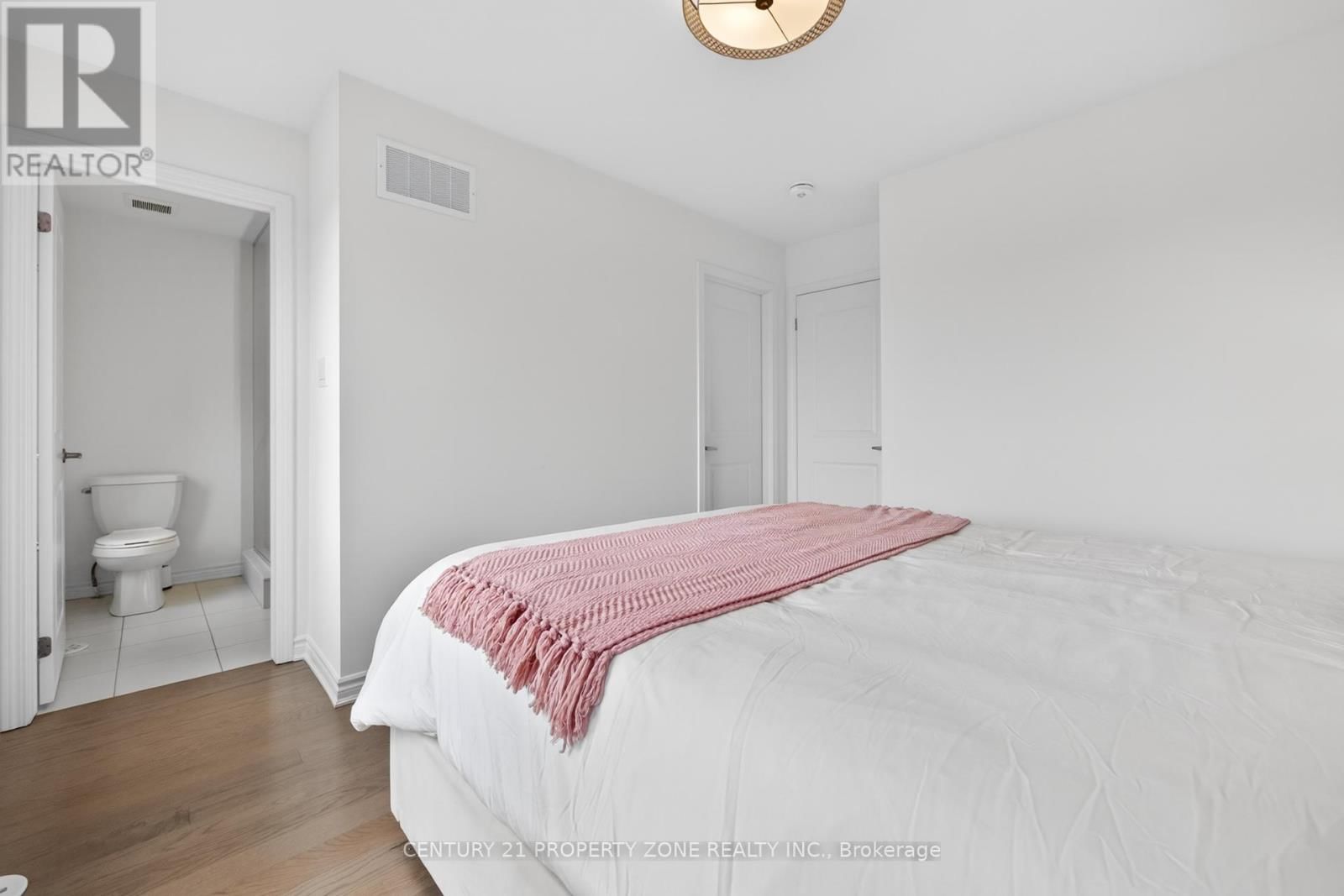 5186 VIOLA DESMOND DRIVE Image 39