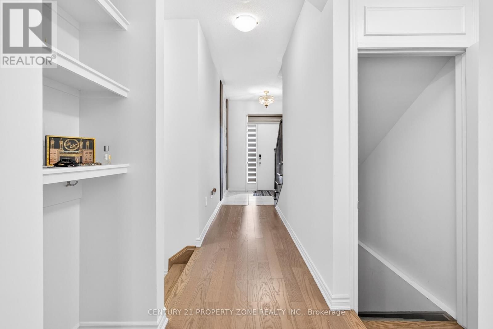 5186 VIOLA DESMOND DRIVE Image 6