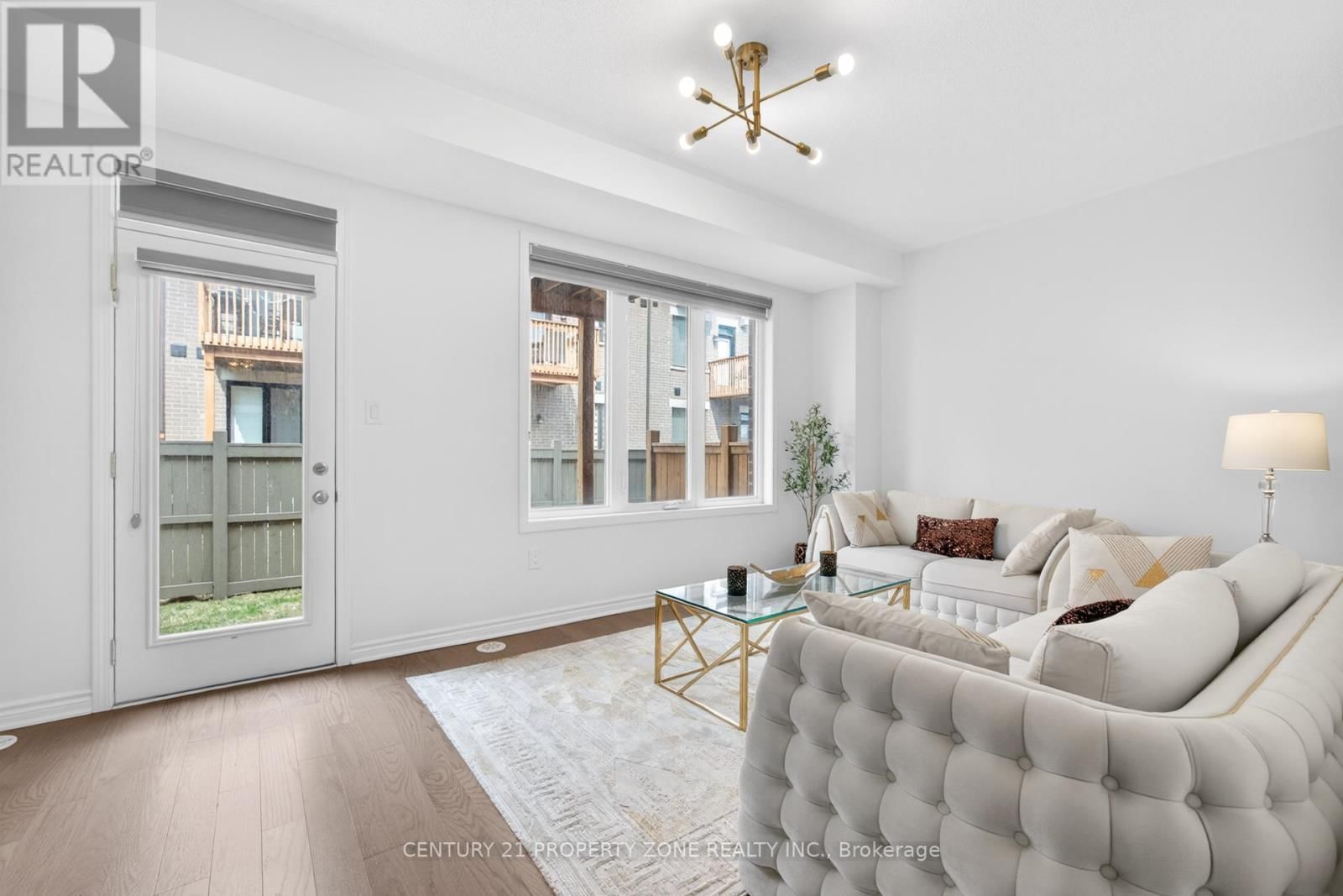 5186 VIOLA DESMOND DRIVE Image 8