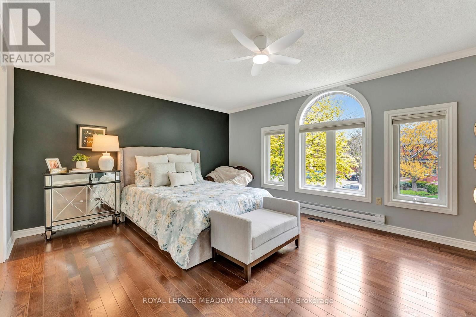 2008 PEAK PLACE Image 20