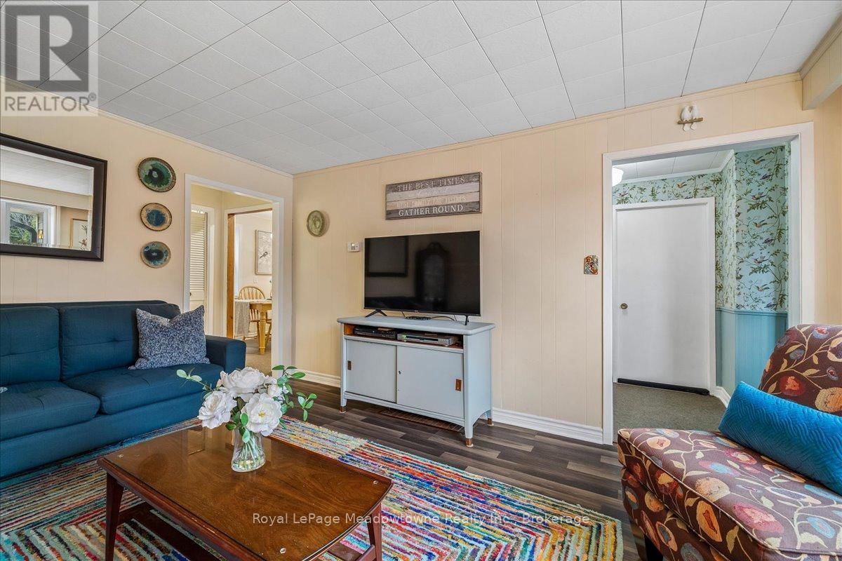 11024 FIRST LINE Image 12