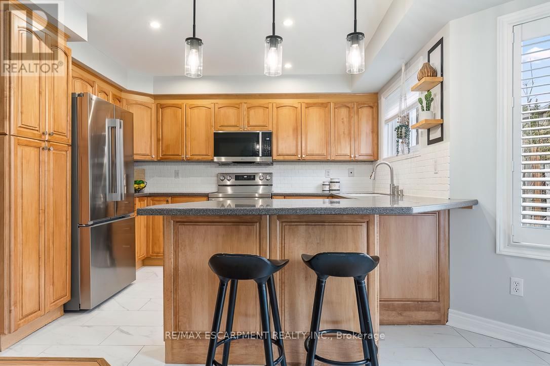 5360 LANDSBOROUGH AVENUE Image 15