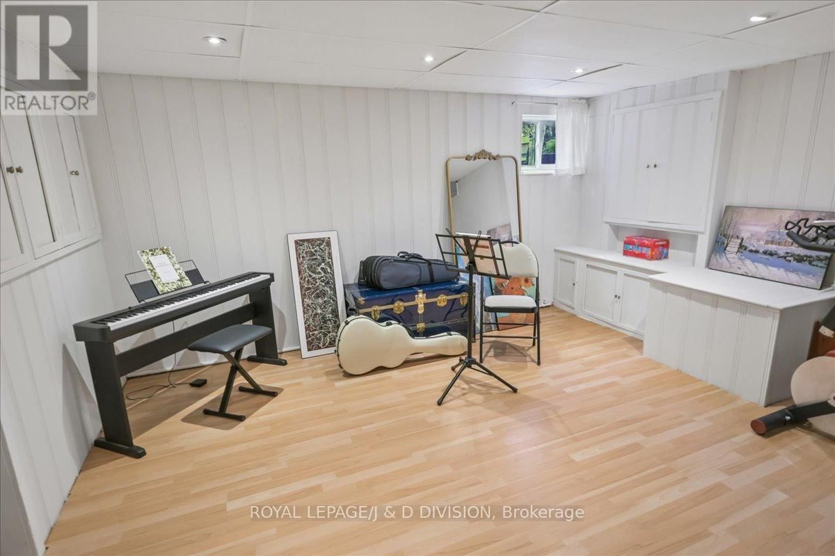 51 SKYLARK ROAD Image 30