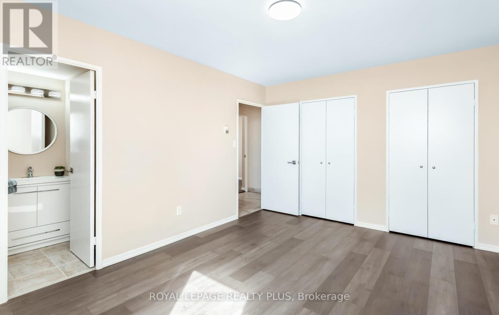 1004 - 1 FOUR WINDS DRIVE Image 23