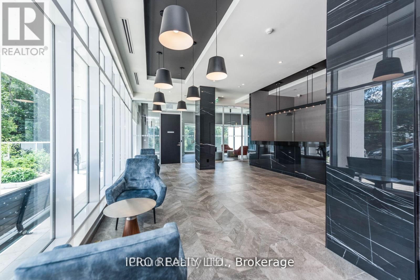 204 - 10 WILBY CRESCENT Image 22