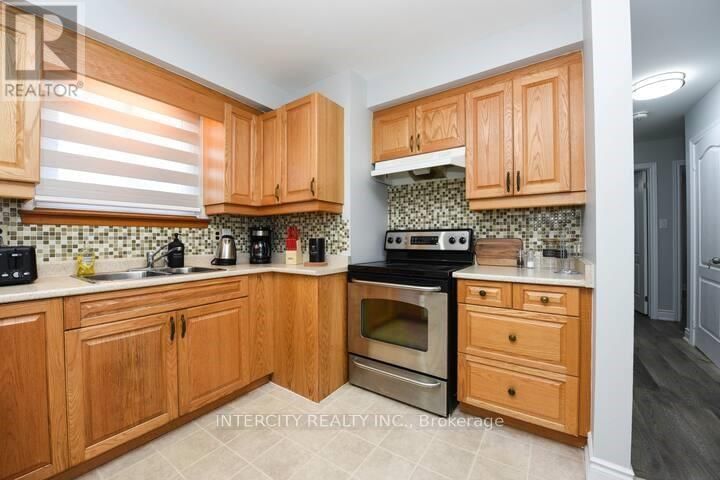 13 ARMBRO AVENUE Image 11