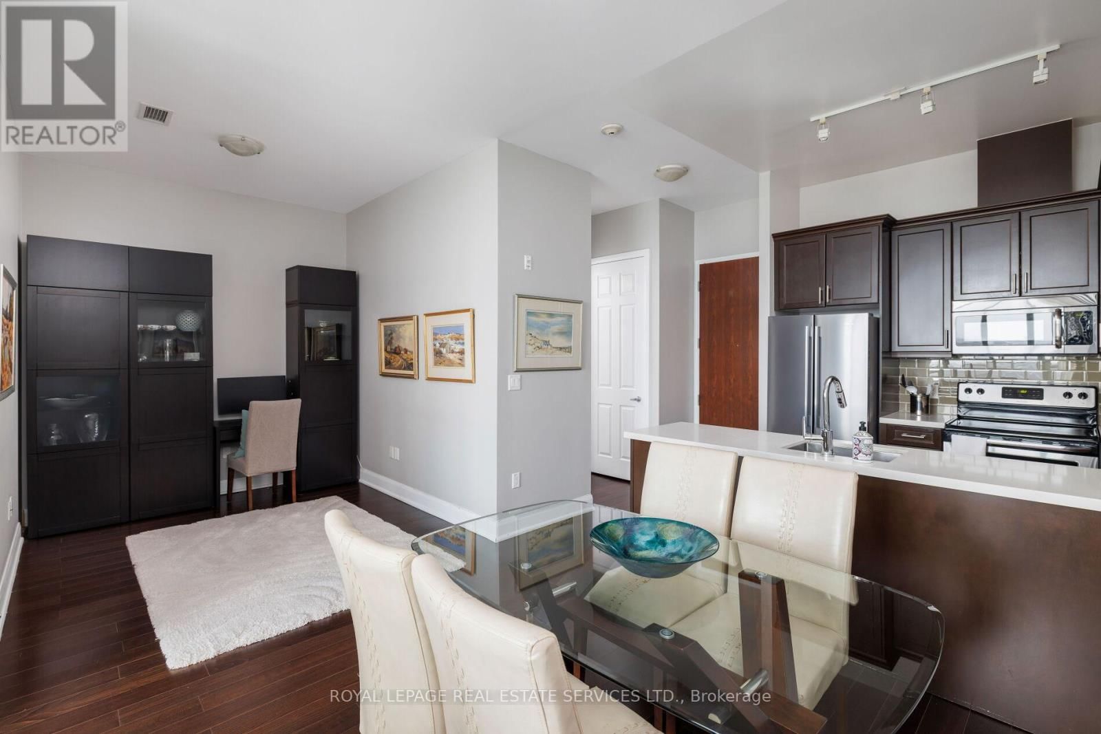 708 - 2470 PRINCE MICHAEL DRIVE Image 19