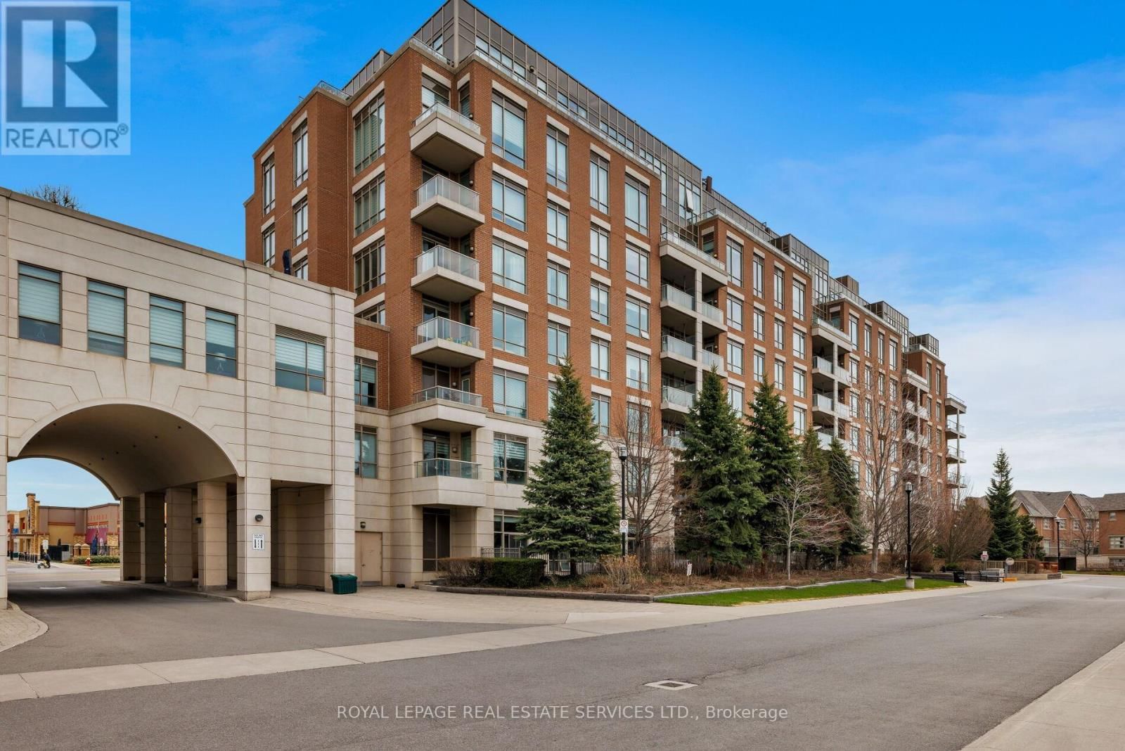 708 - 2470 PRINCE MICHAEL DRIVE Image 2