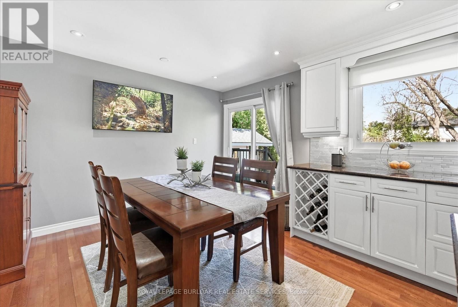 3299 SPRUCE AVENUE Image 17