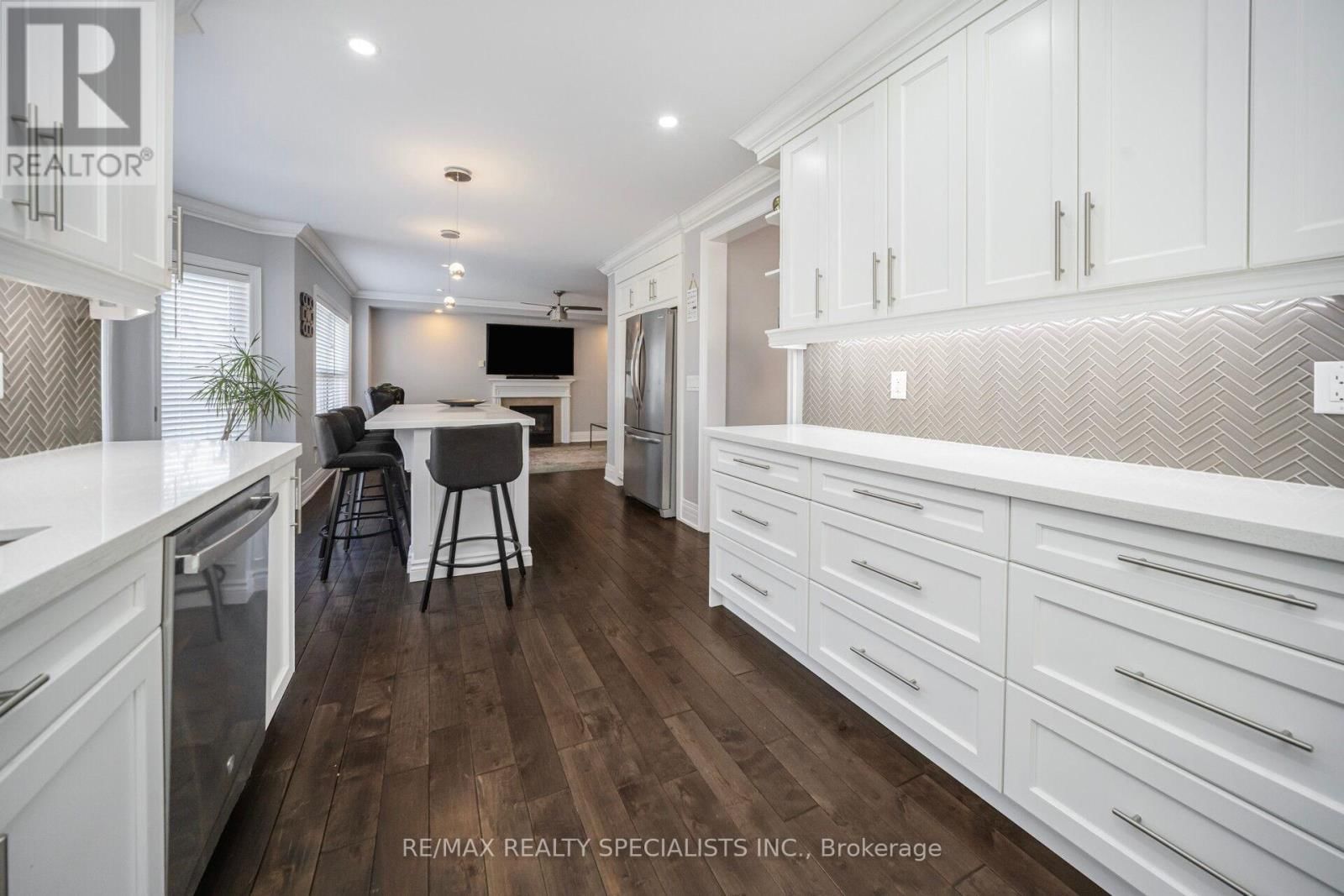 44 DUNVEGAN CRESCENT Image 19