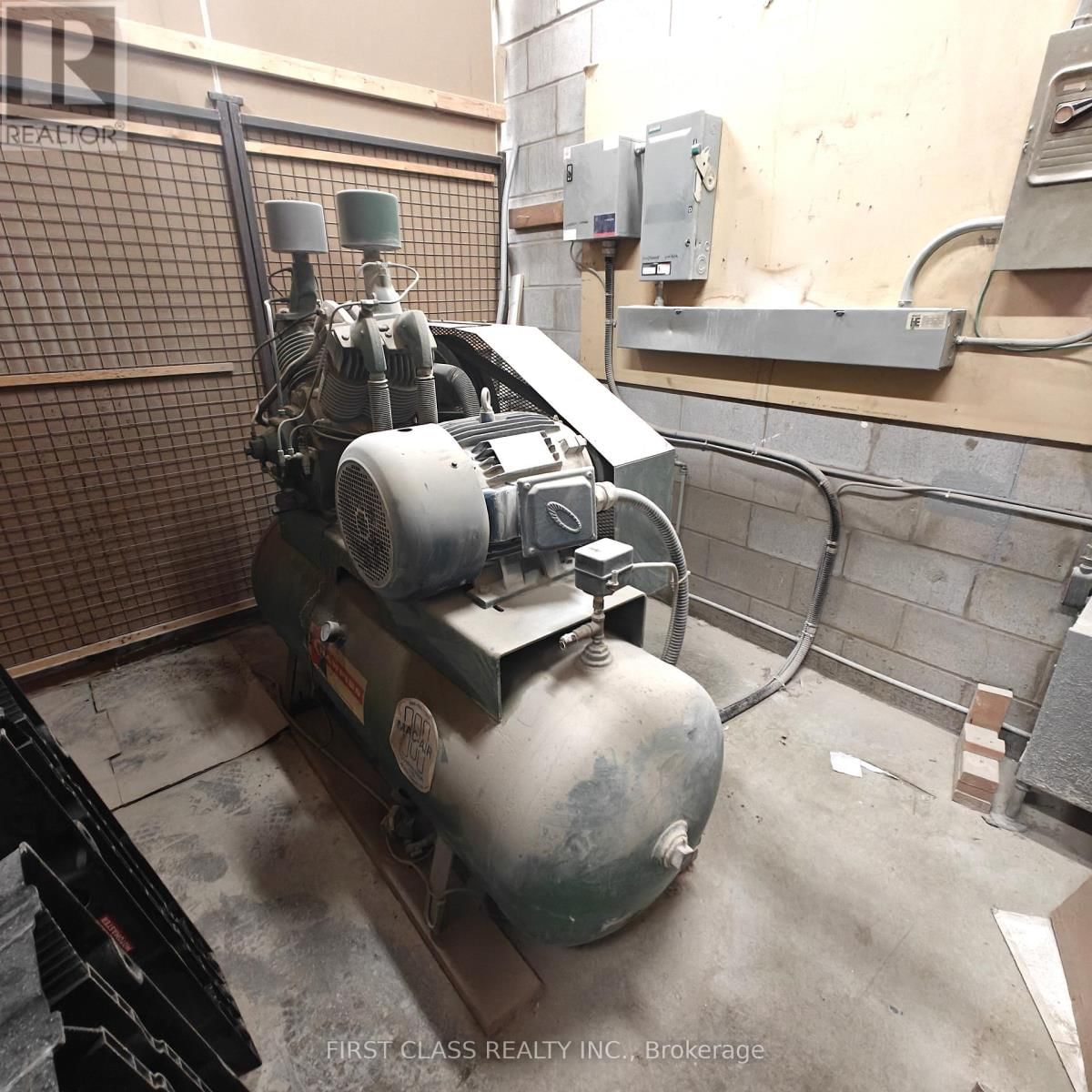 33-35 - 7676 KIMBEL STREET Image 25