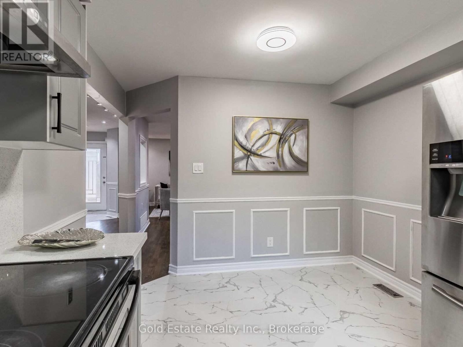 Upper - 25 HORSHAM STREET Image 15