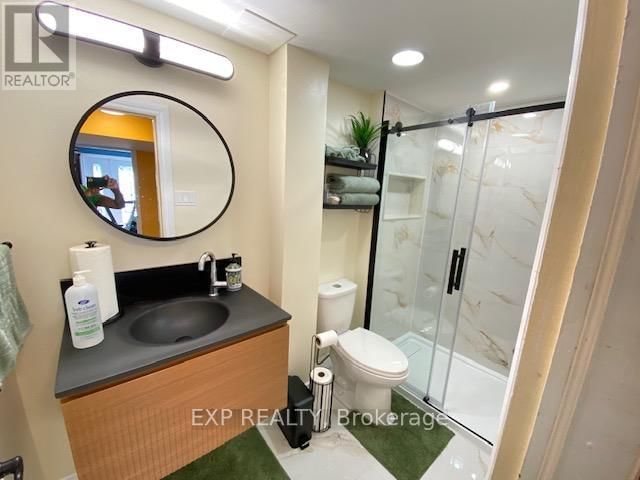 77 LETCHWORTH CRESCENT Image 29