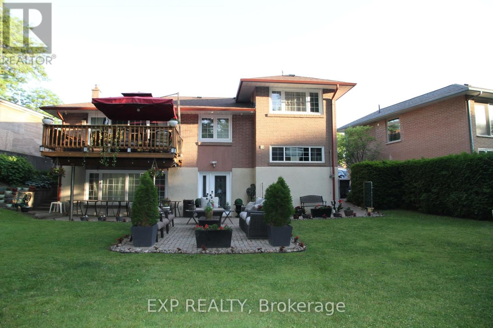 77 LETCHWORTH CRESCENT Image 38