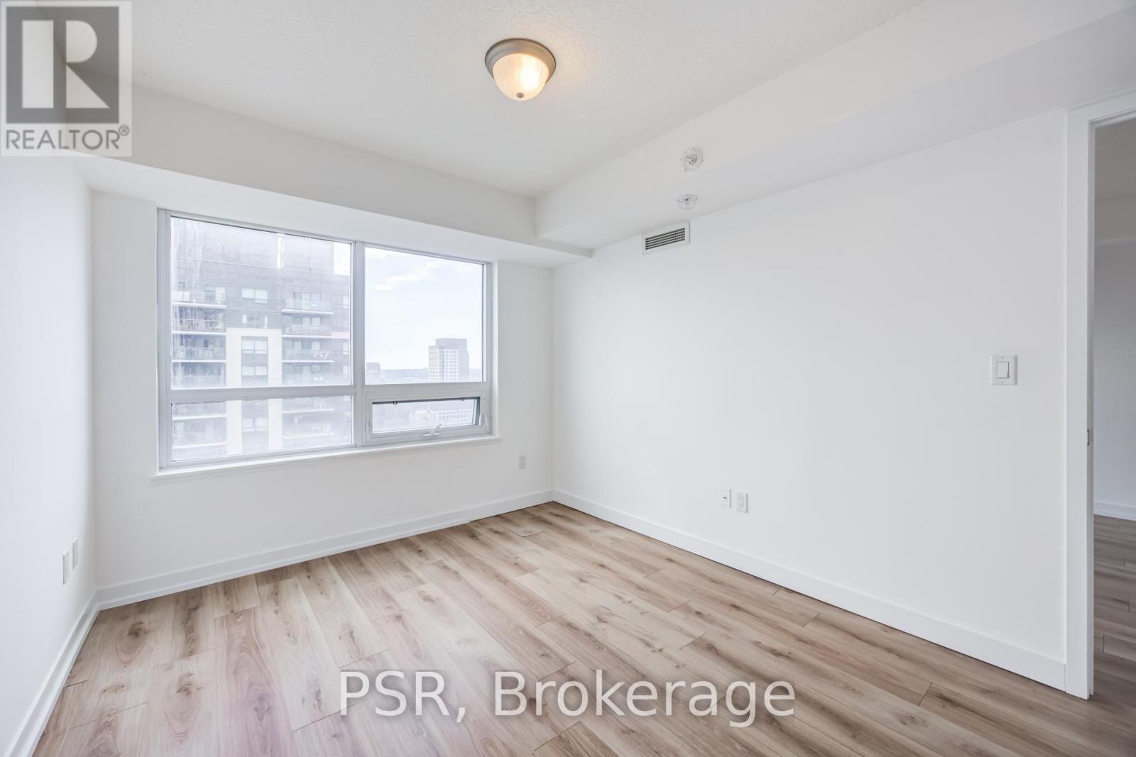 2008 - 1410 DUPONT STREET Image 23