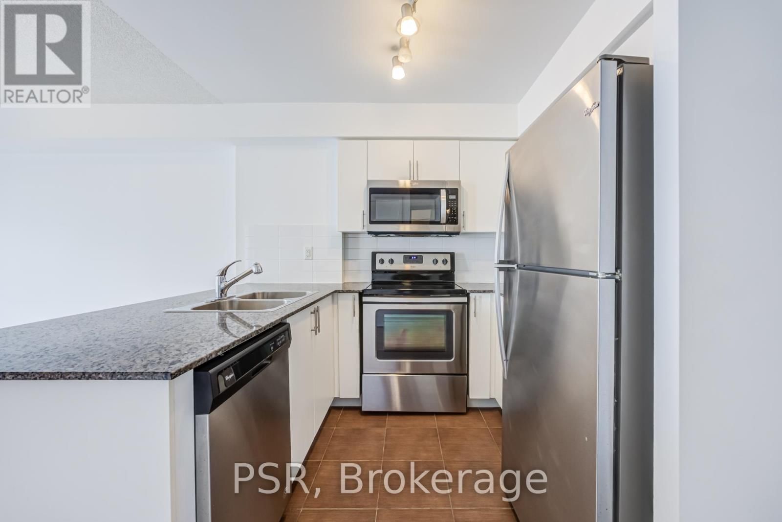 2008 - 1410 DUPONT STREET Image 8