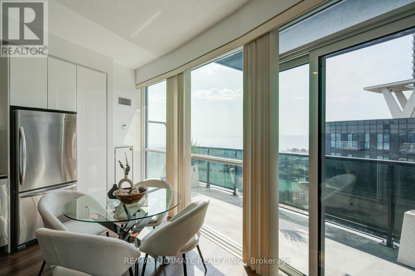 1706 - 80 MARINE PARADE DRIVE NORTH Image 11