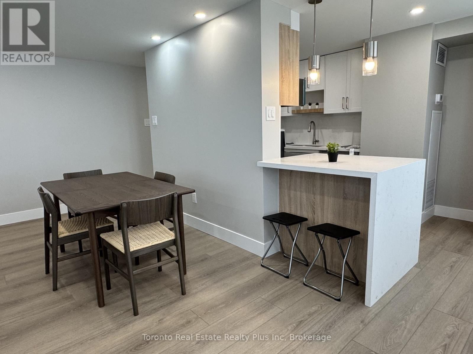 1508 - 350 RATHBURN ROAD Image 6