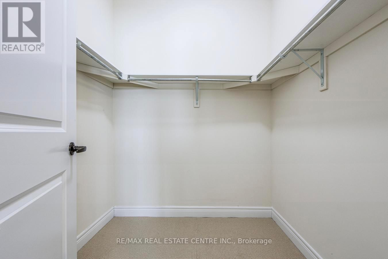 9075 DERRY ROAD Image 45