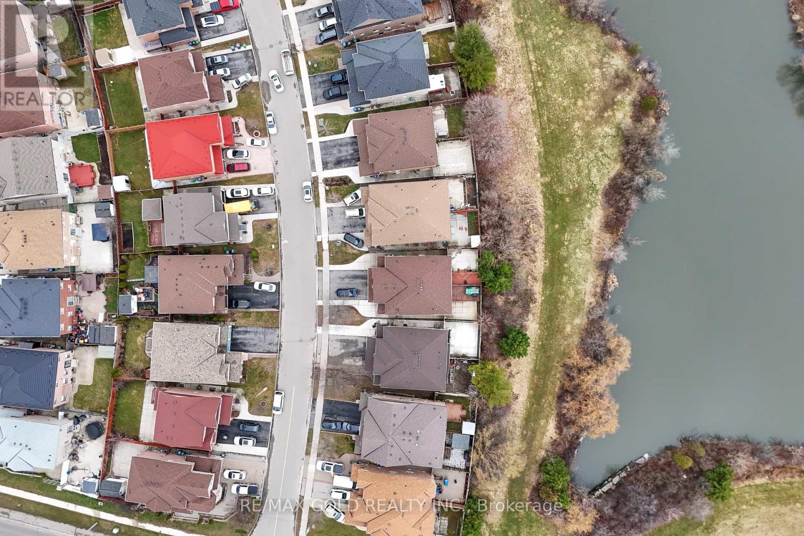 15 REVELSTOKE PLACE Image 48