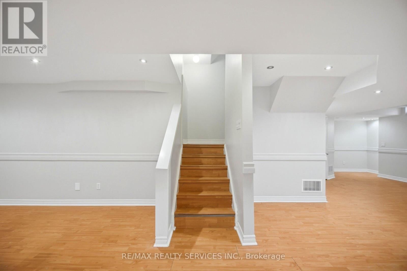 17 DONHERB CRESCENT Image 37