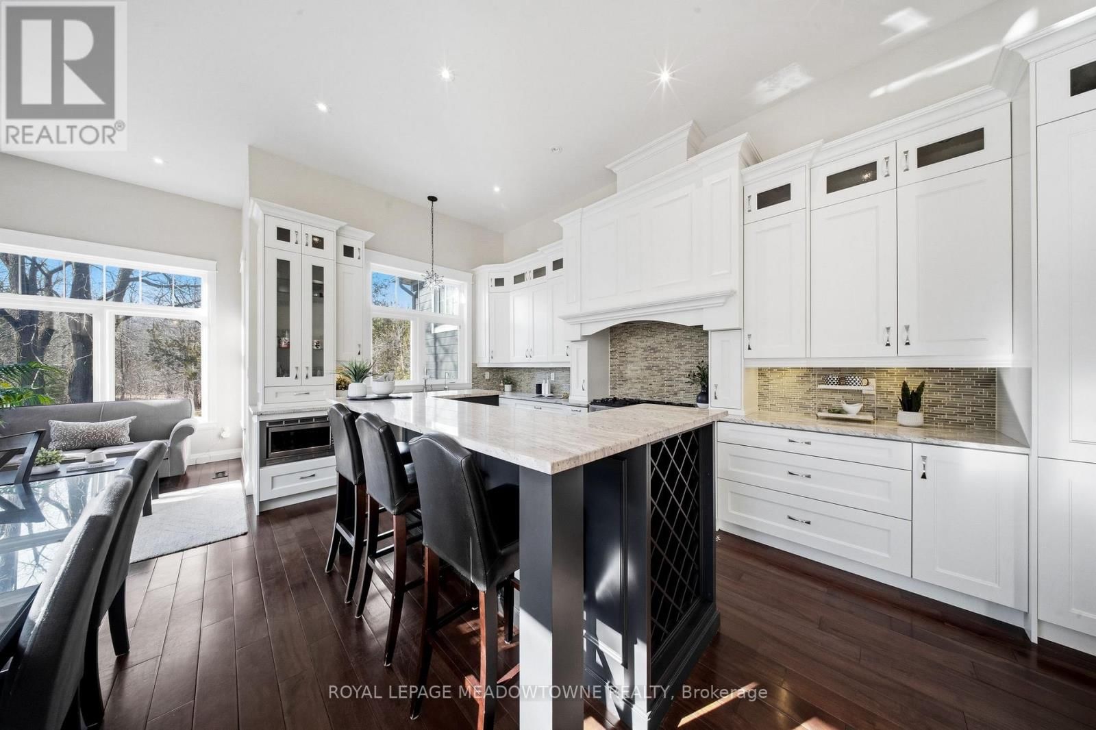 254 MAIN STREET SOUTH Image 14