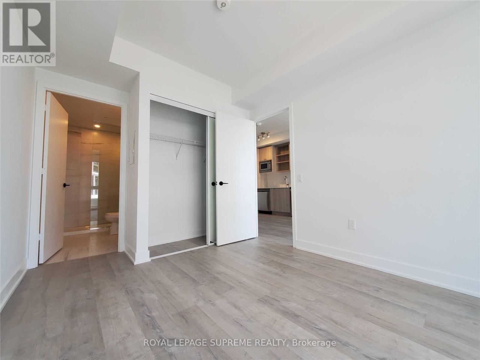 417 - 60 GEORGE BUTCHART DRIVE Image 10