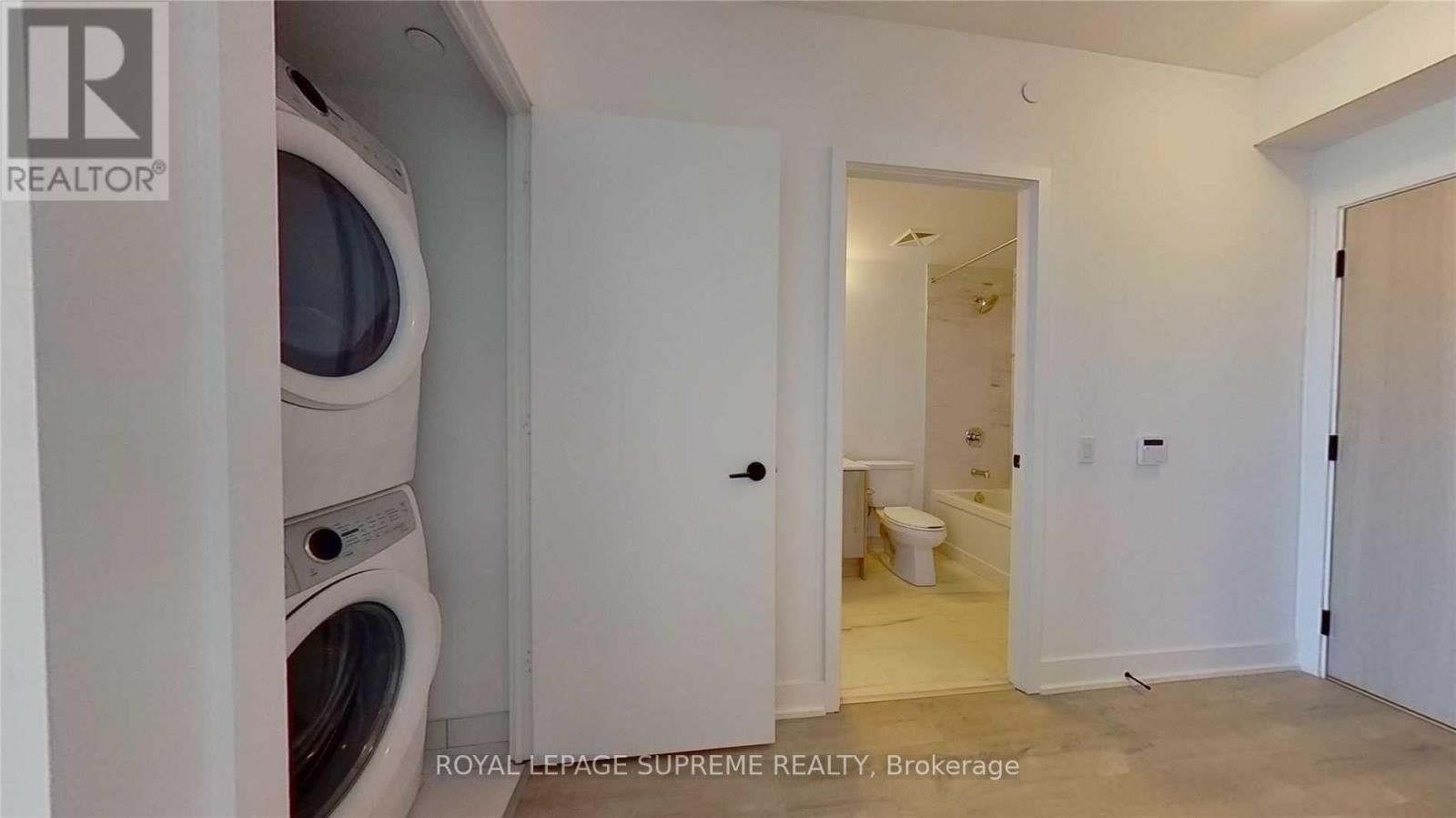 417 - 60 GEORGE BUTCHART DRIVE Image 13