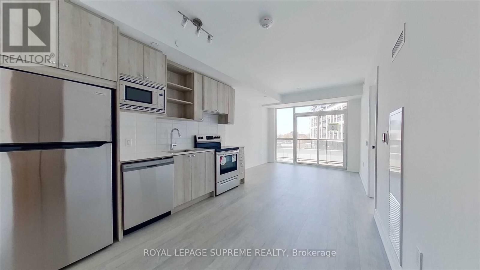 417 - 60 GEORGE BUTCHART DRIVE Image 5