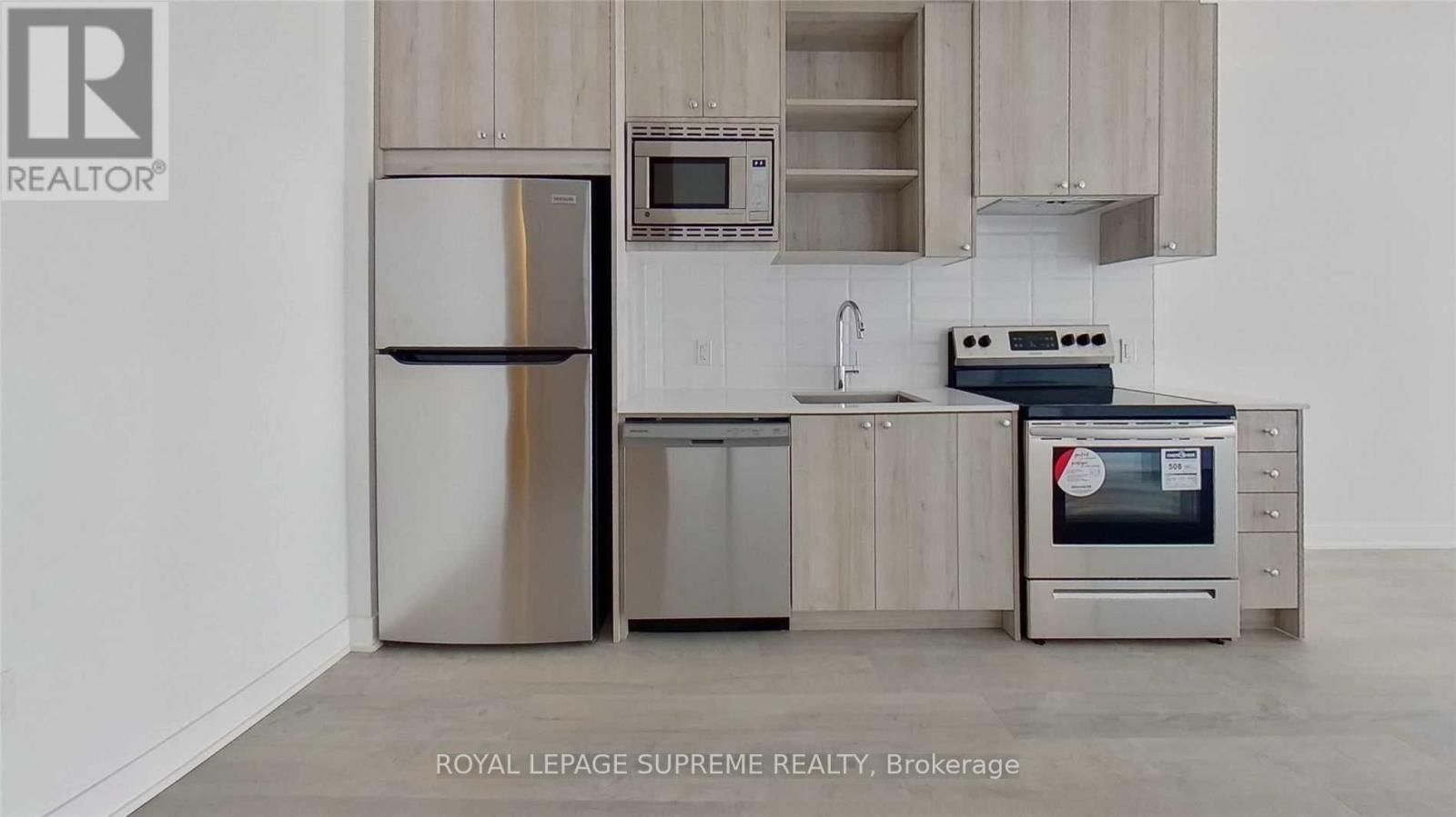 417 - 60 GEORGE BUTCHART DRIVE Image 6