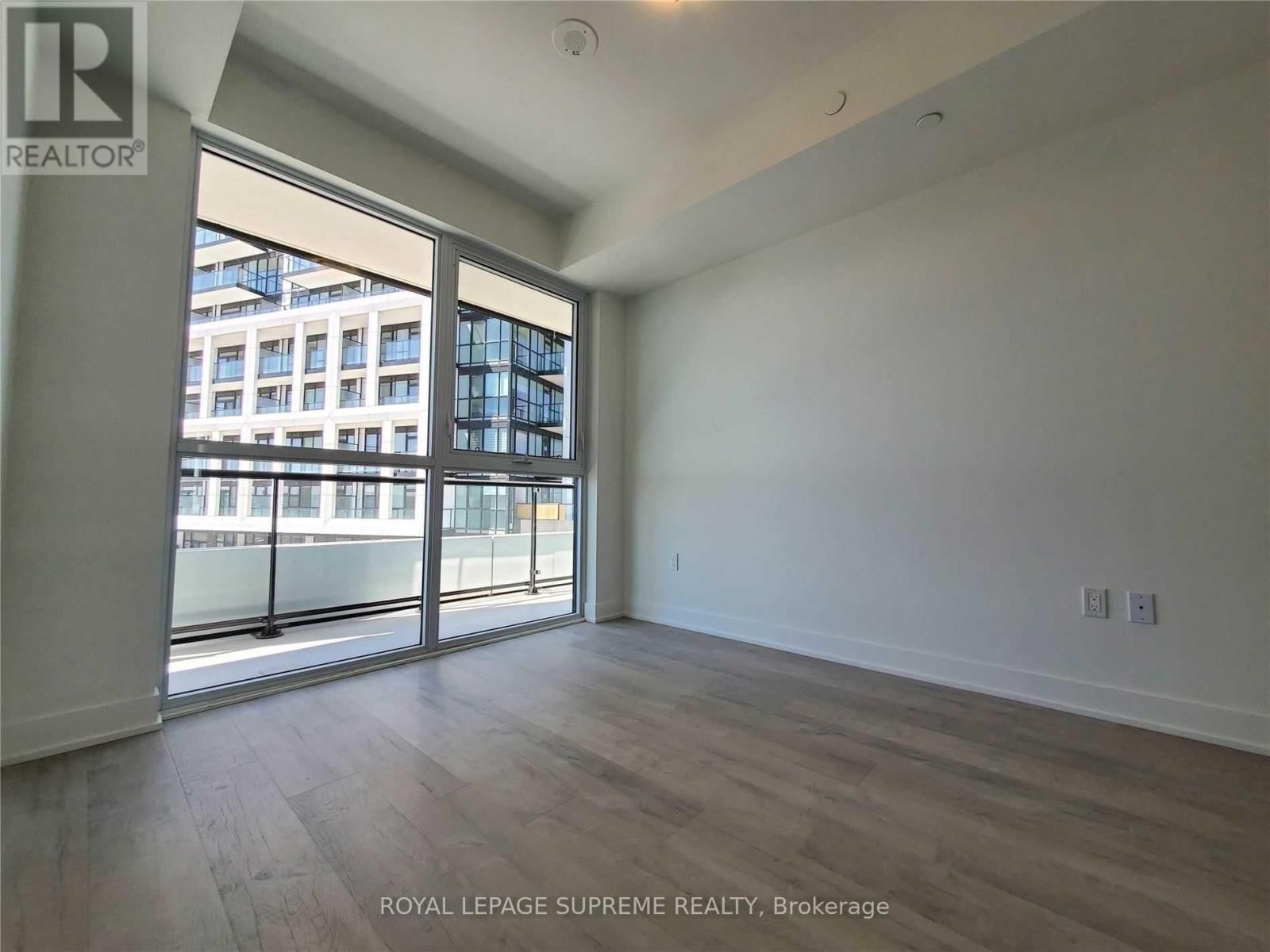 417 - 60 GEORGE BUTCHART DRIVE Image 8