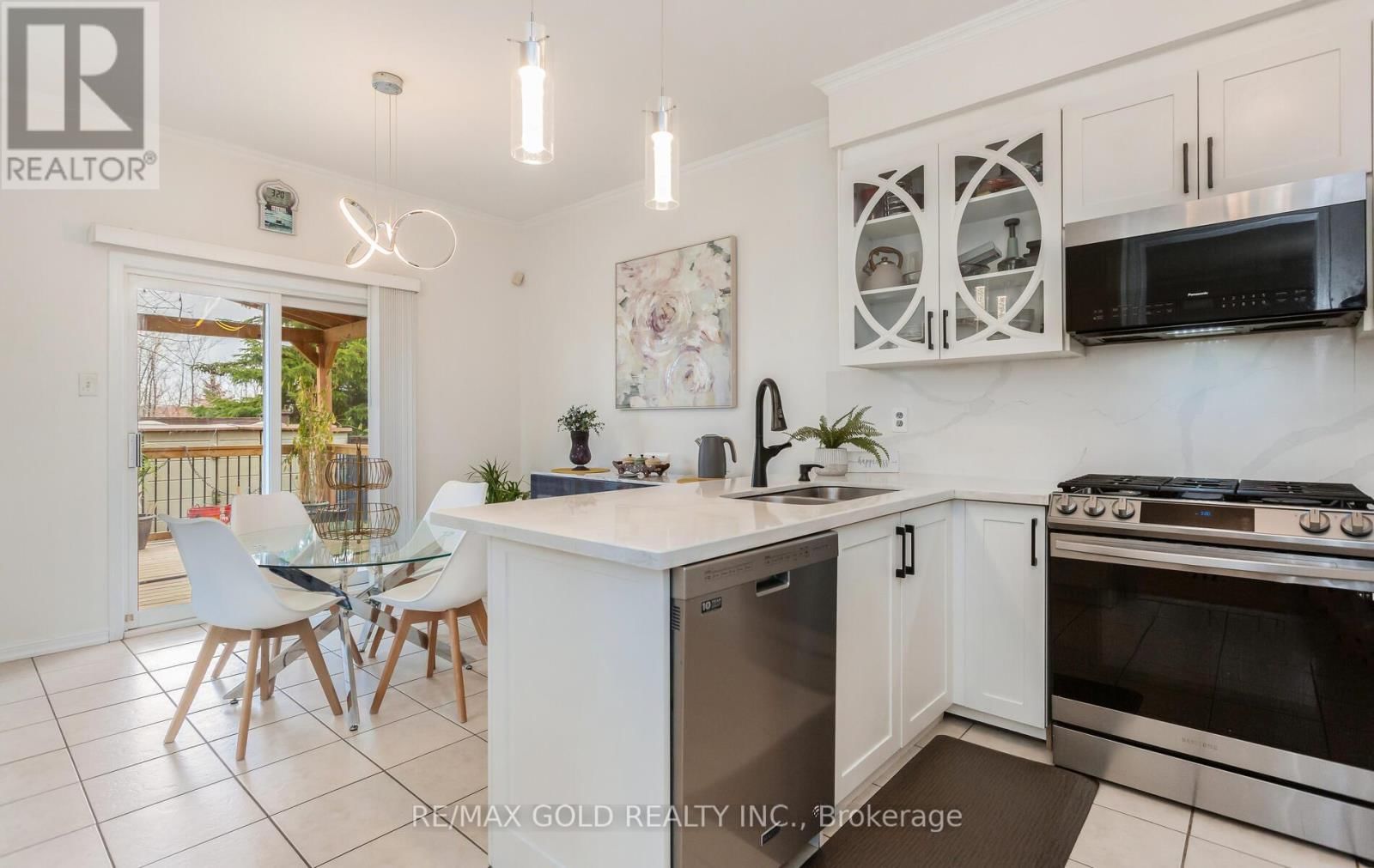 1090 TRUDEAU DRIVE Image 15