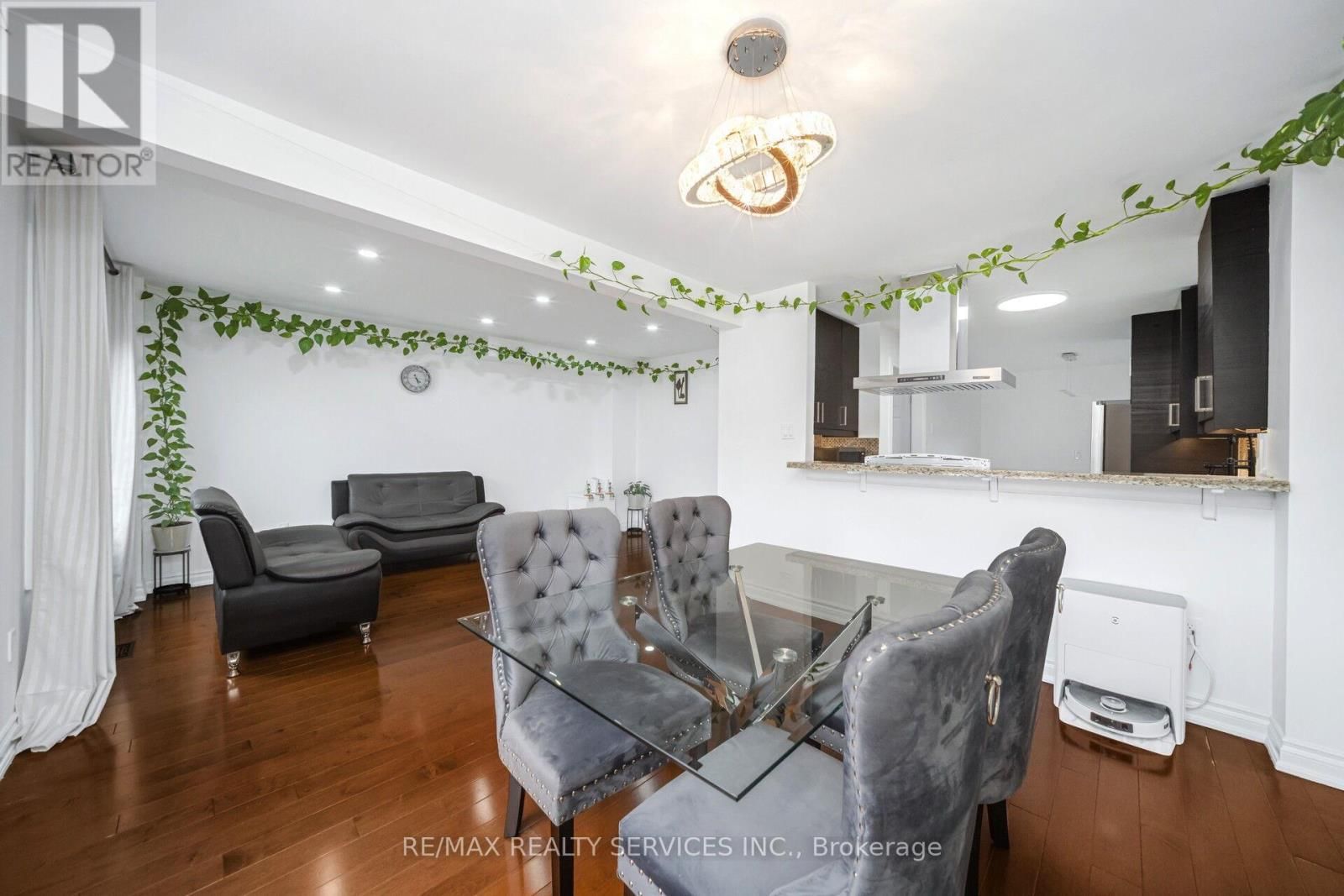 19 WAYNE NICOL DRIVE Image 10