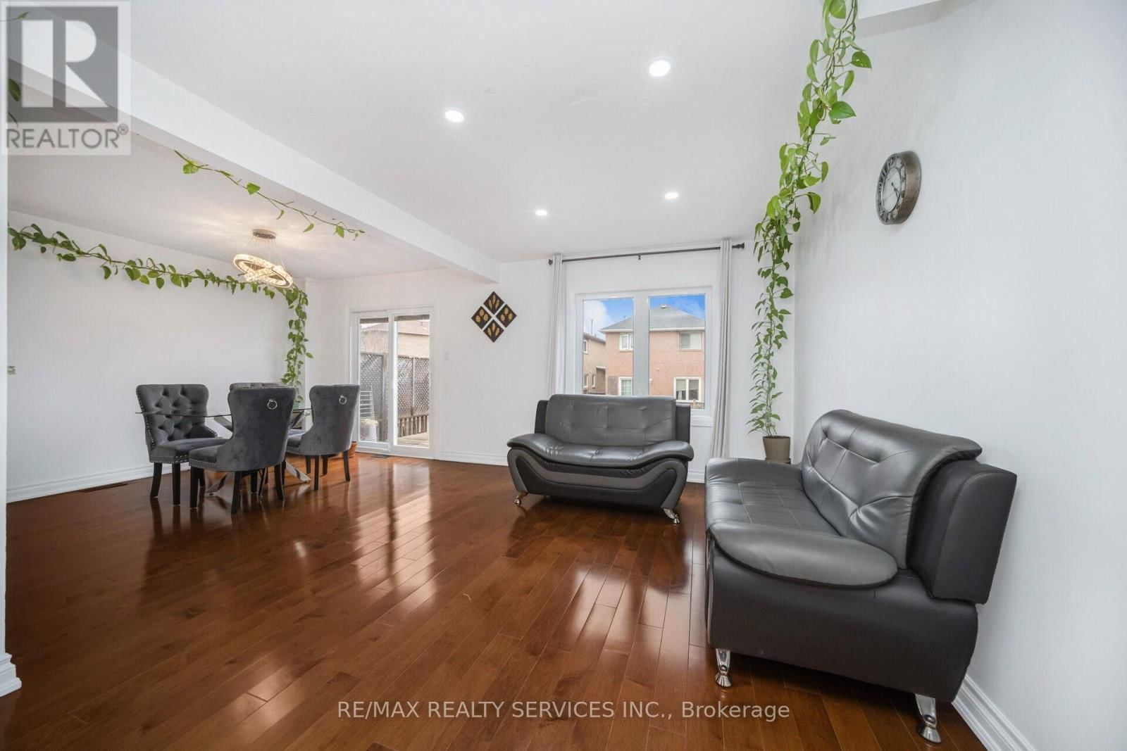 19 WAYNE NICOL DRIVE Image 7