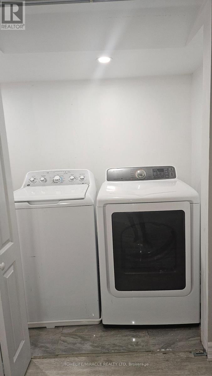 24-24 GUILDFORD CRESCENT Image 9